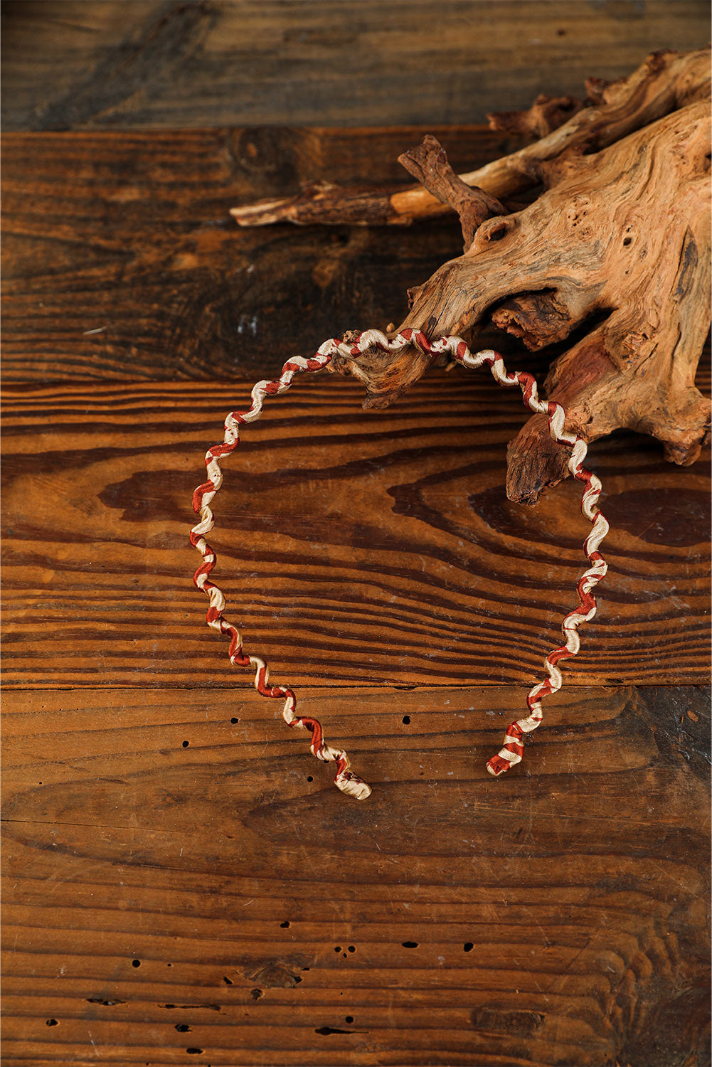 Diadema ondulada con estampado de leopardo vintage negro 