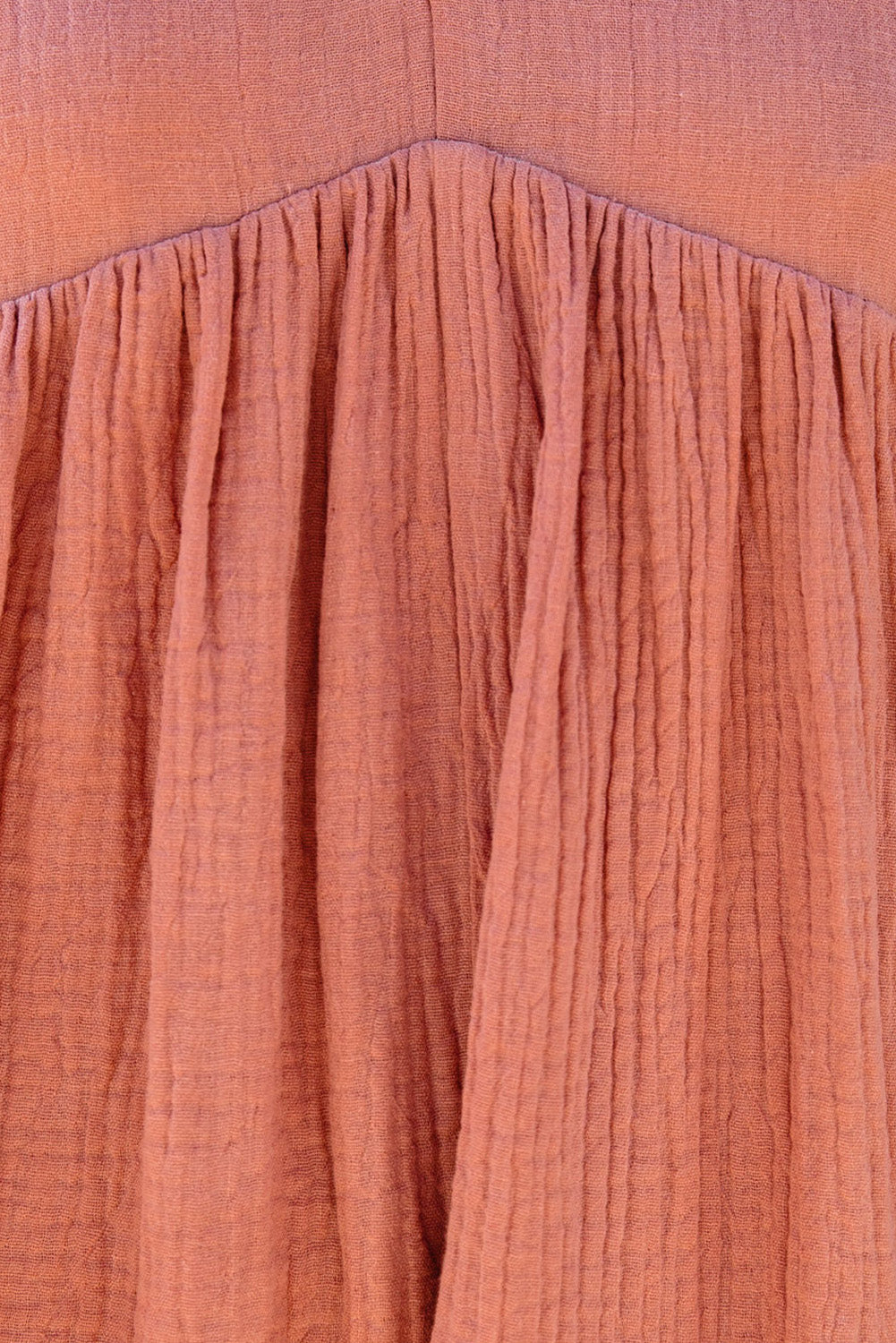 Minivestido babydoll enrollable de manga corta con cuello en V