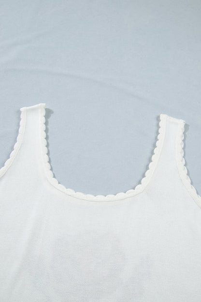 White Plus Size Floral Print Scalloped Trim Square Neck Sweater Vest