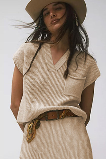 Pull côtelé à manches courtes et col en V avec poche poitrine abricot