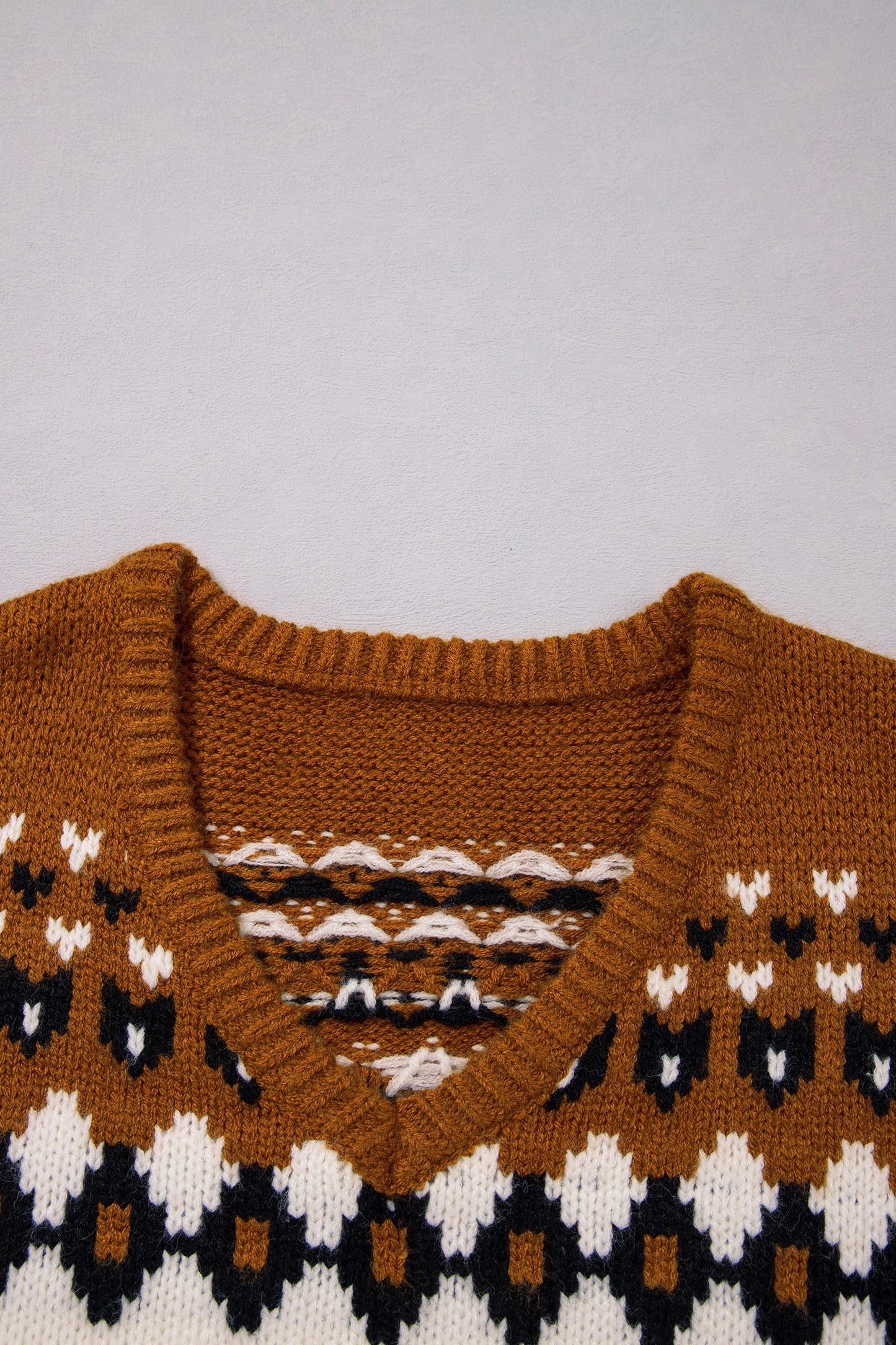 Brown V Neck Short Sleeve Geometric Print Western Style Knit Tee