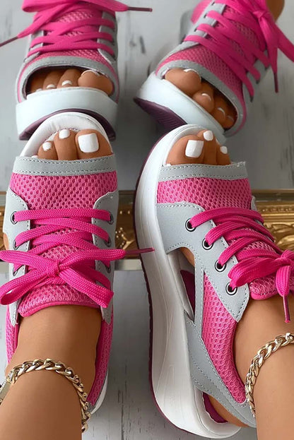 Sandales compensées à lacets et bout ouvert en maille