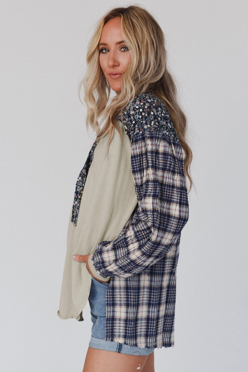 Top de patchwork con manga obispo y estampado mixto de cuadros florales rojo 