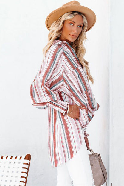 Chemise boutonnée rayée à poches et fentes 