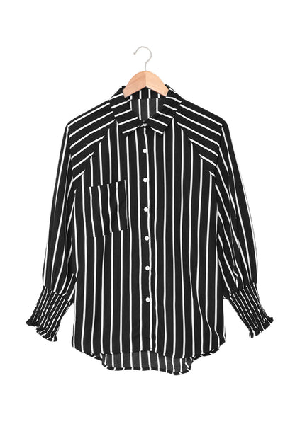 Chemise boutonnée rayée à poches et fentes 
