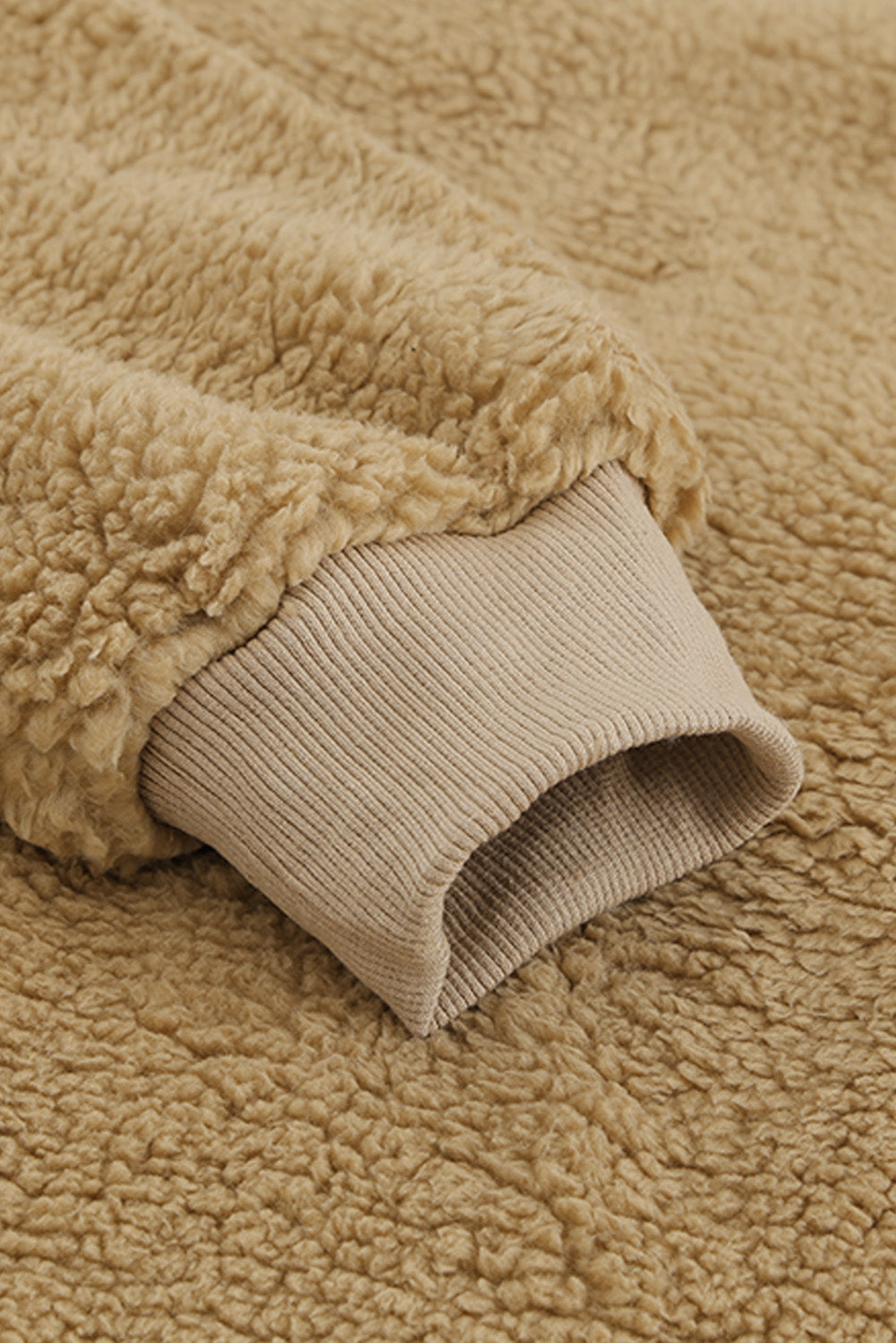 Sweat-shirt à capuche zippé 1/4 en sherpa avec kangourou