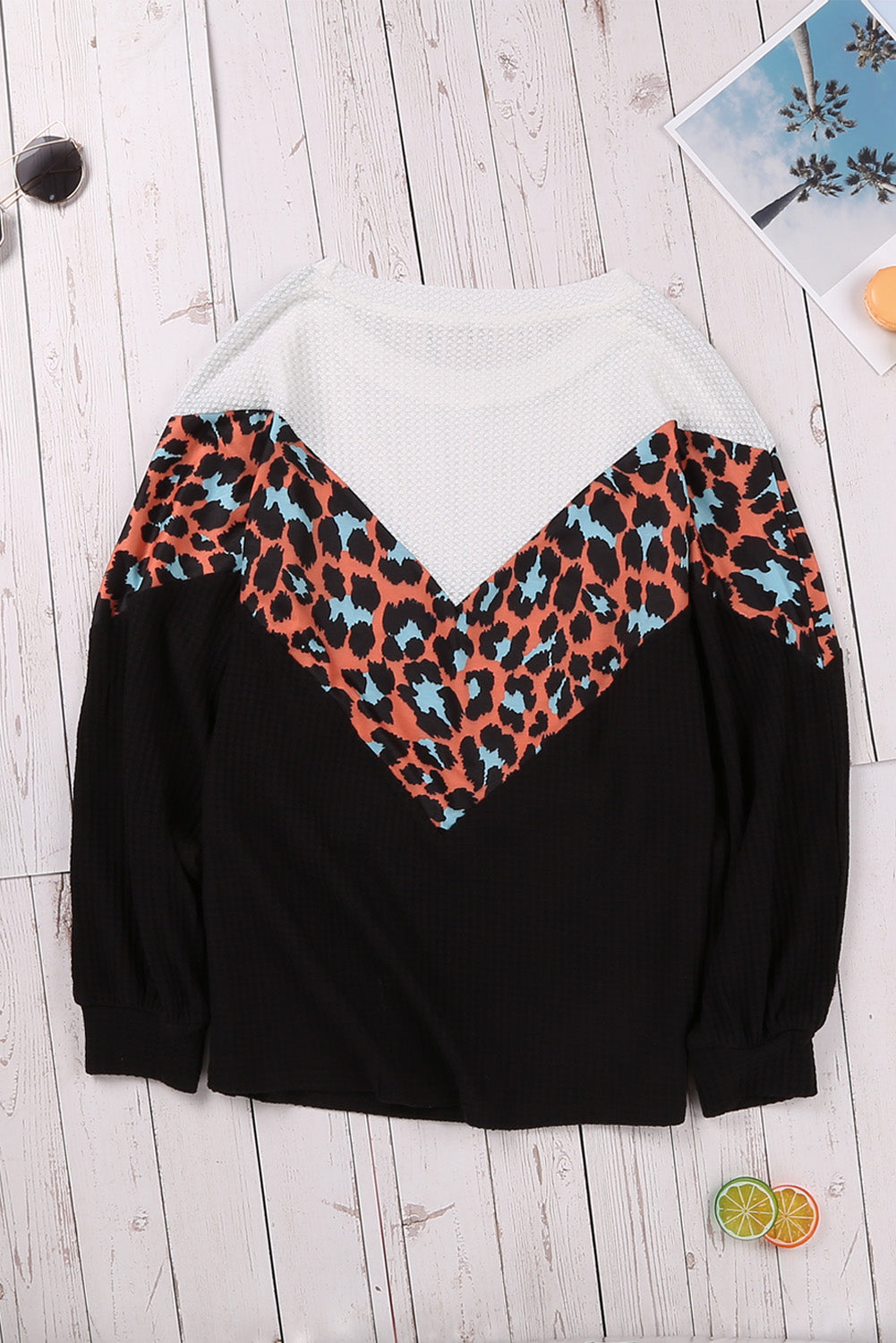 Top de punto con patchwork de leopardo colorblock
