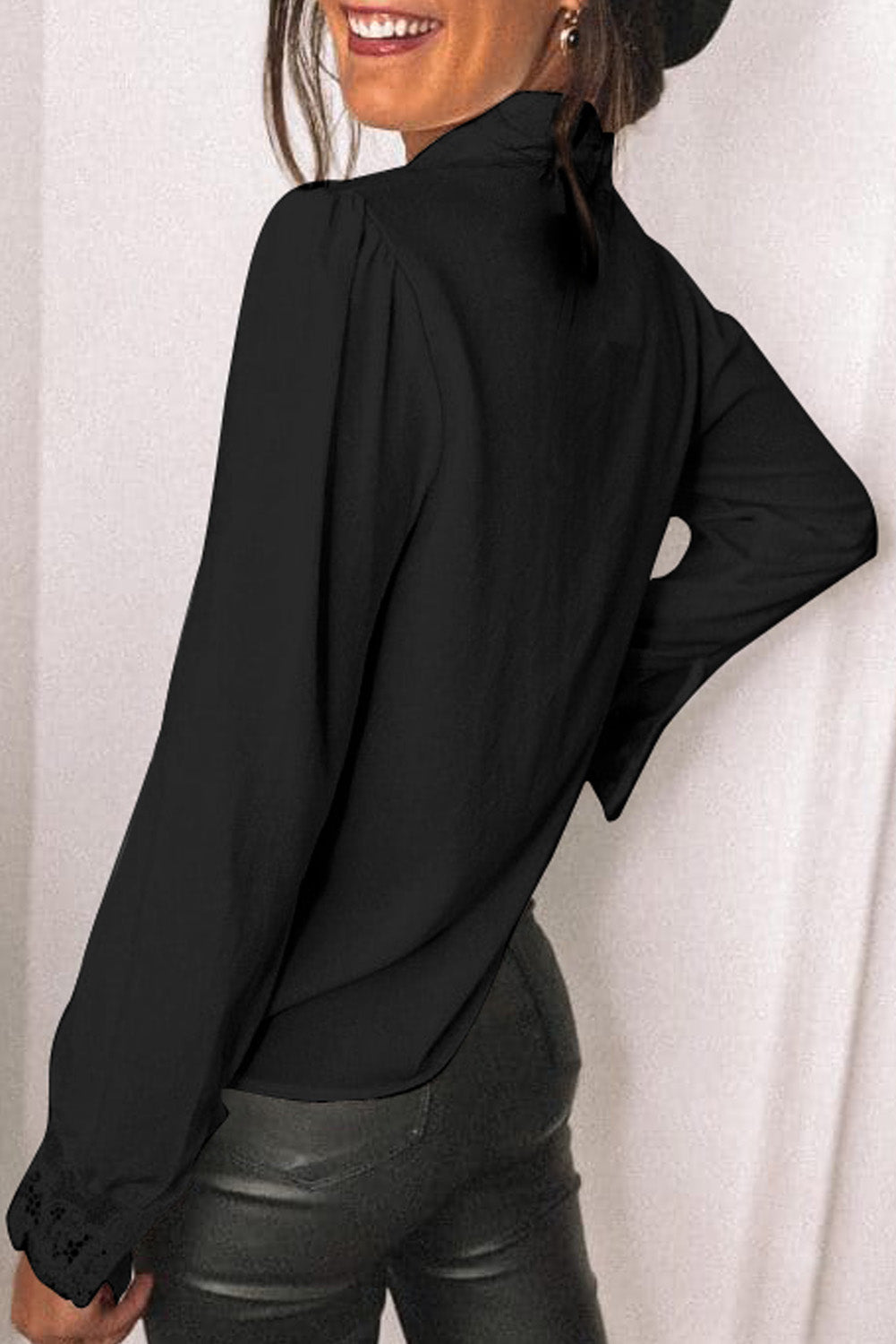 Chemise boutonnée à épissure de dentelle