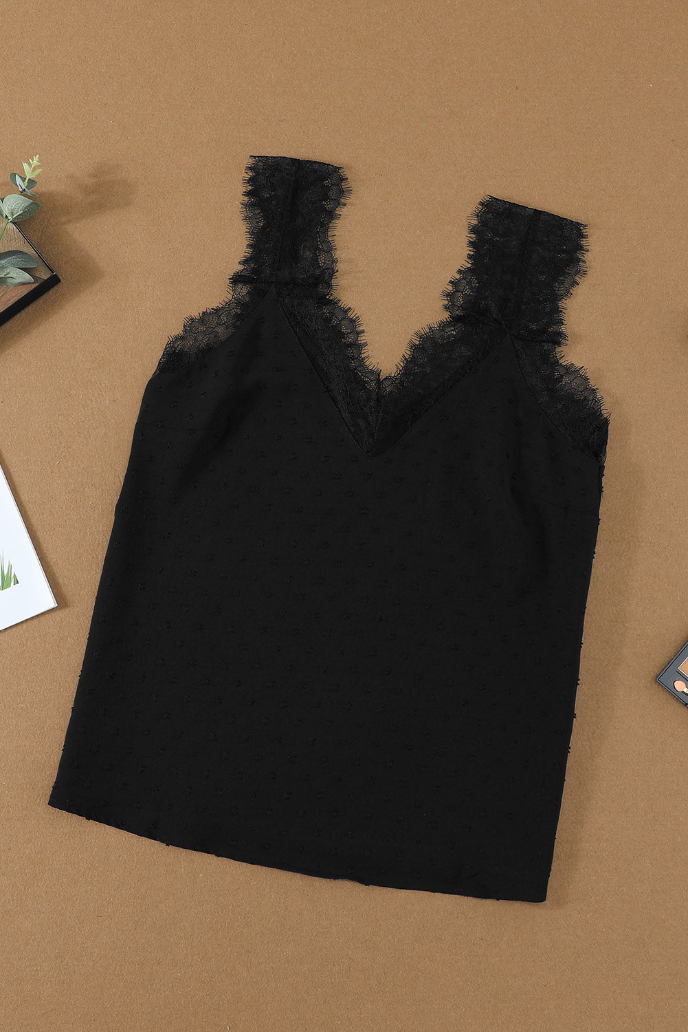 Débardeur camisole à col en V et cils