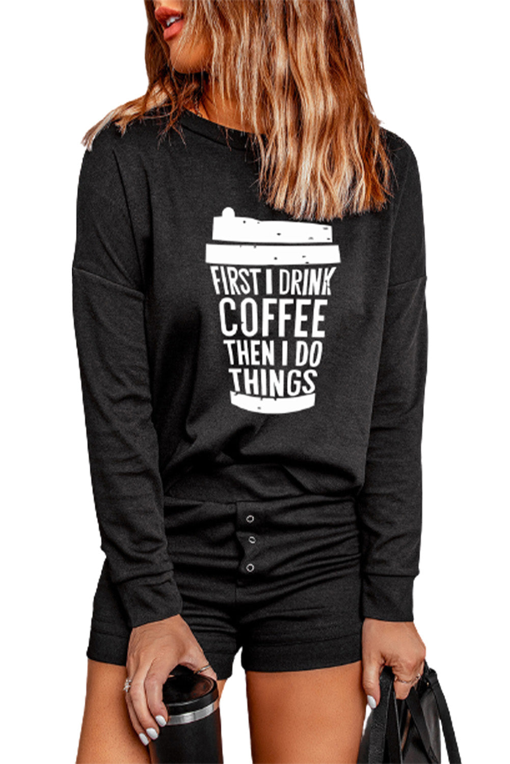 Ensemble deux pièces haut à manches tombantes et short en tricot côtelé gris