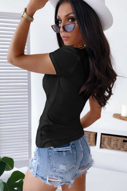 Camiseta con cuello en V de sobrepelliz