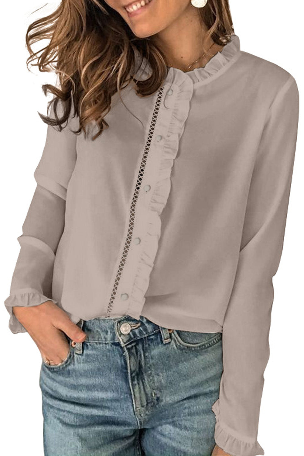 Chemise française boutonnée à encolure volantée