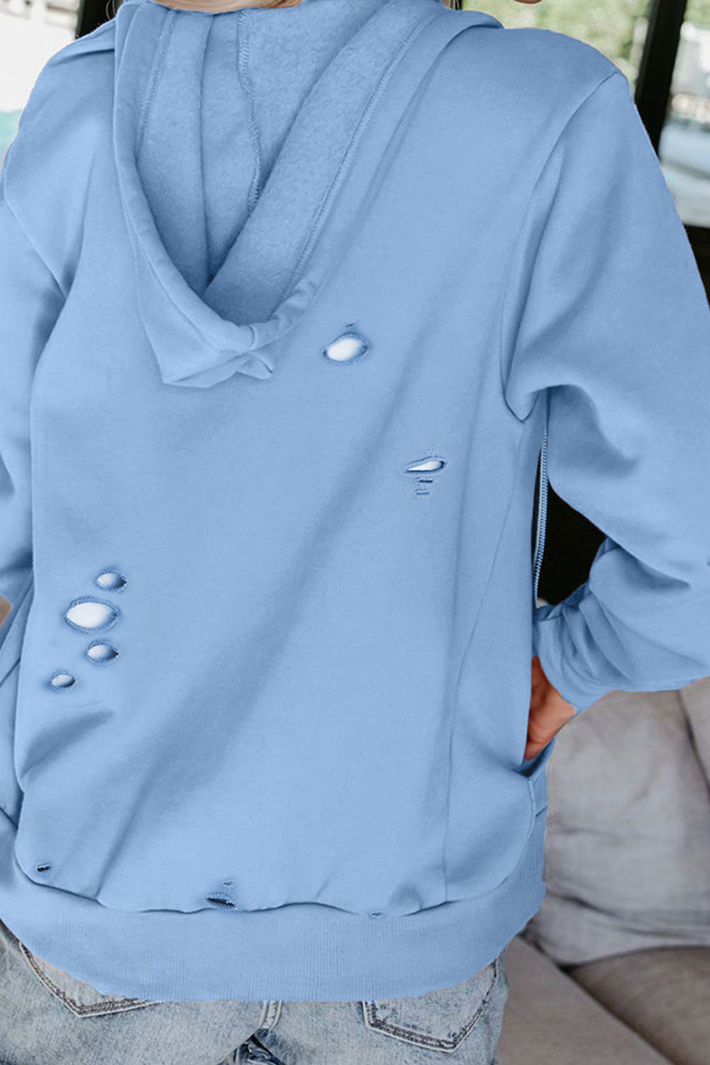 Sweat à capuche avec poche zippée déchirée 