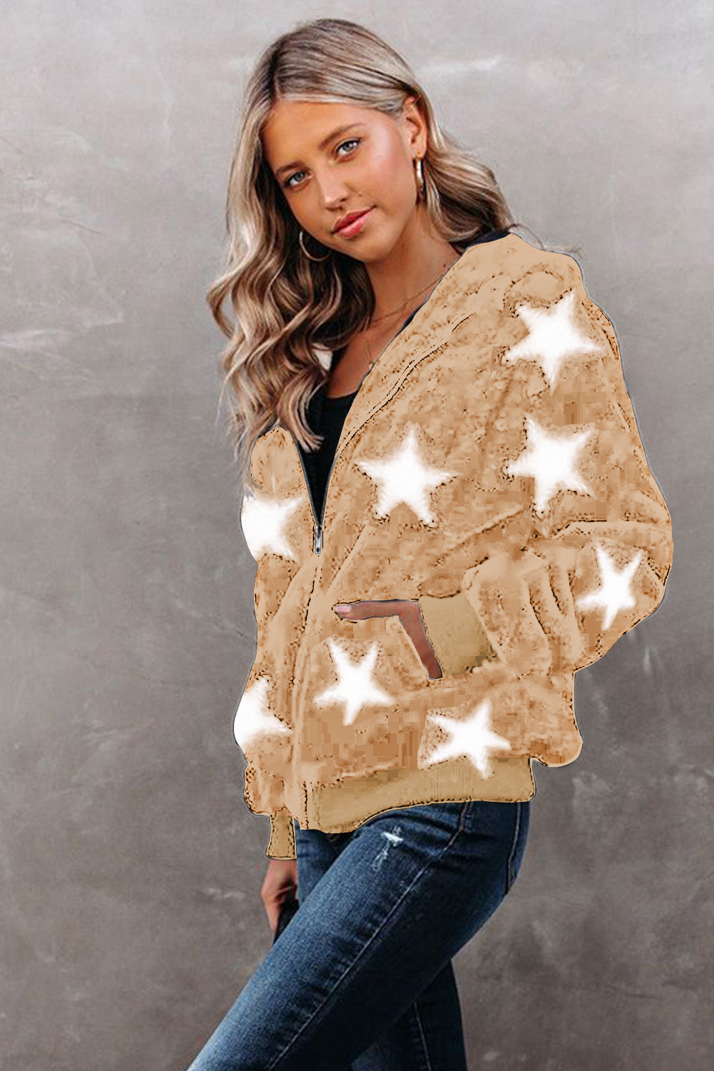 Manteau polaire à capuche et poches zippées à imprimé camouflage 