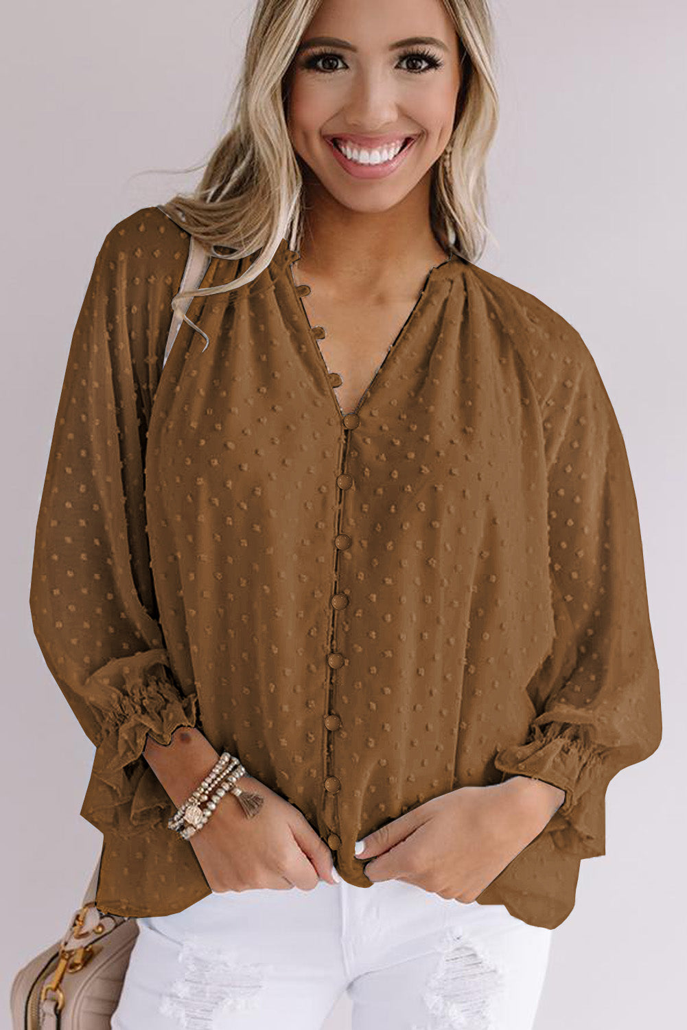 Chemise à pois suisses à boutons amples 