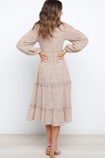 Robe fleurie à volants et manches lanternes 