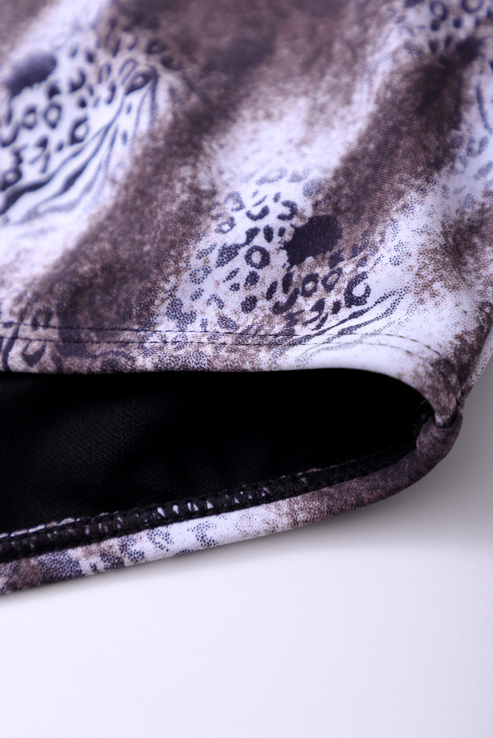 Maillot de bain une pièce plongeant à imprimé floral et treillis 