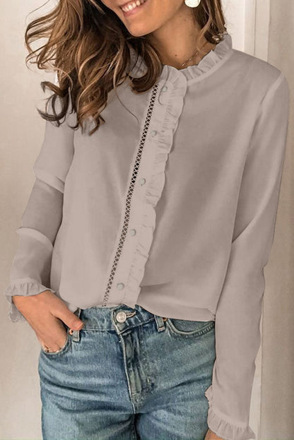 Chemise française boutonnée à encolure volantée