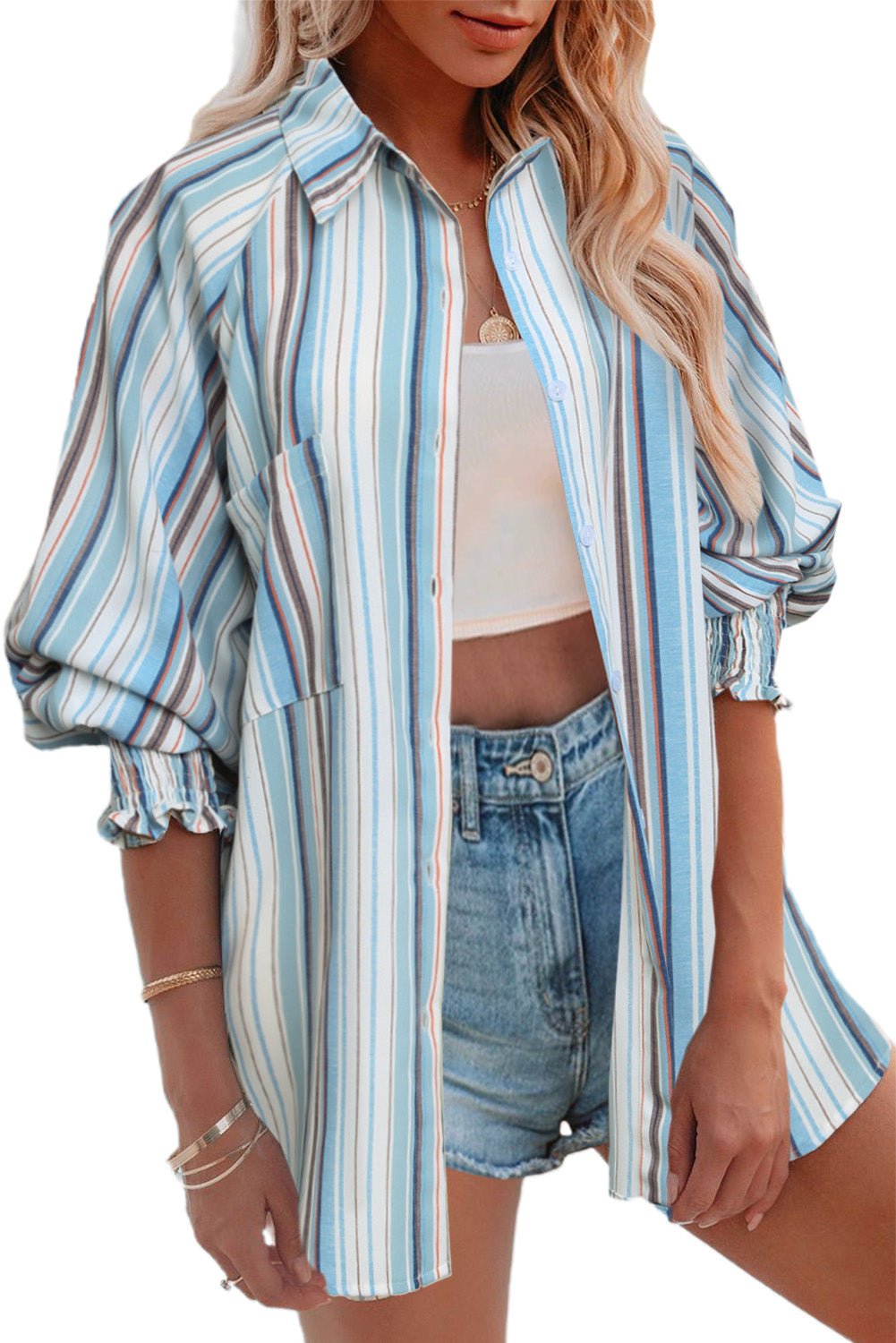 Chemise boutonnée rayée à poches et fentes 