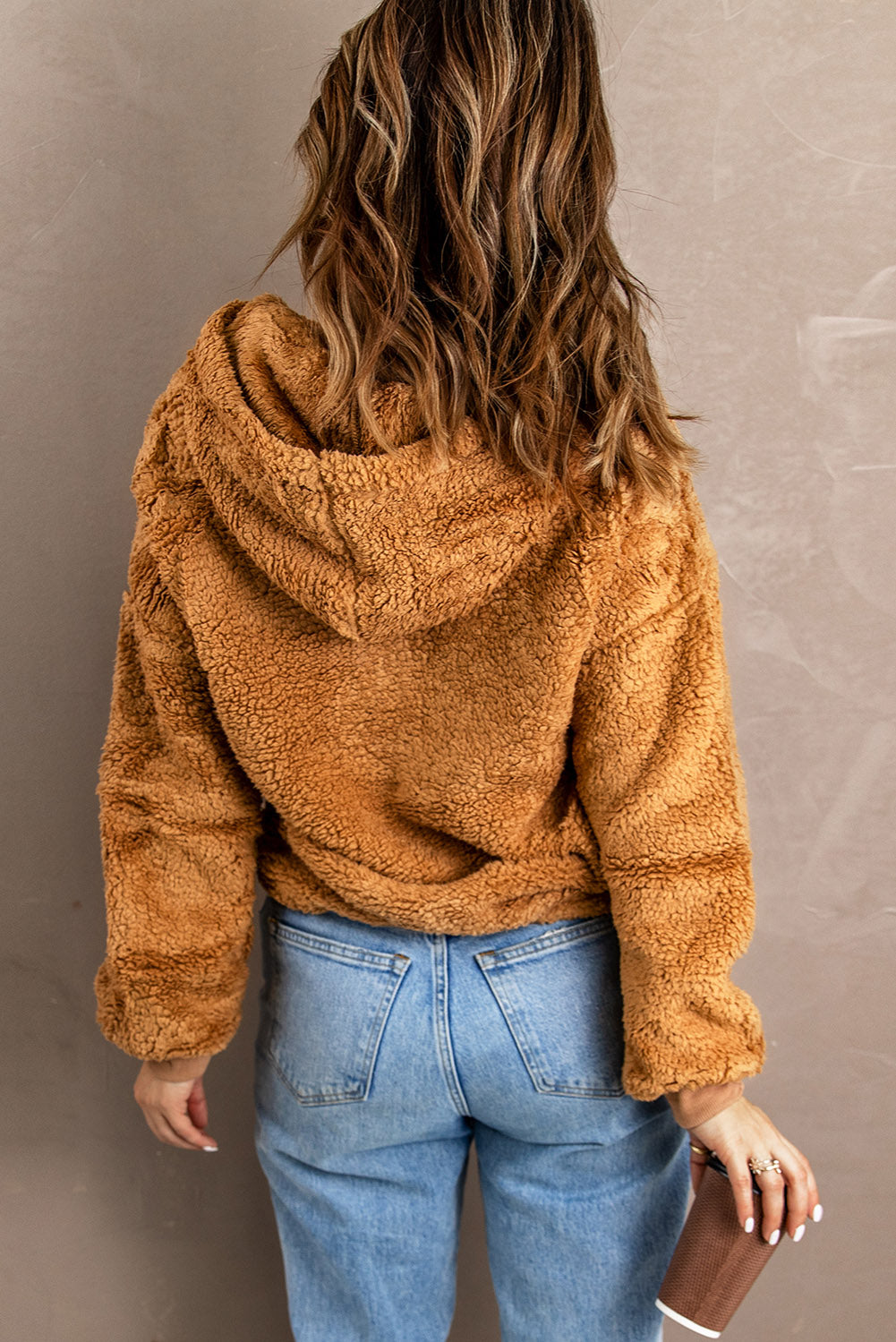 Sweat-shirt à capuche zippé 1/4 en sherpa avec kangourou