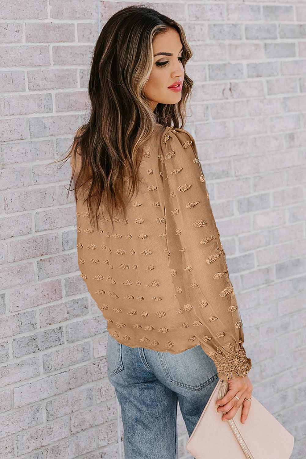 Blusa con manga farol y encaje de lunares