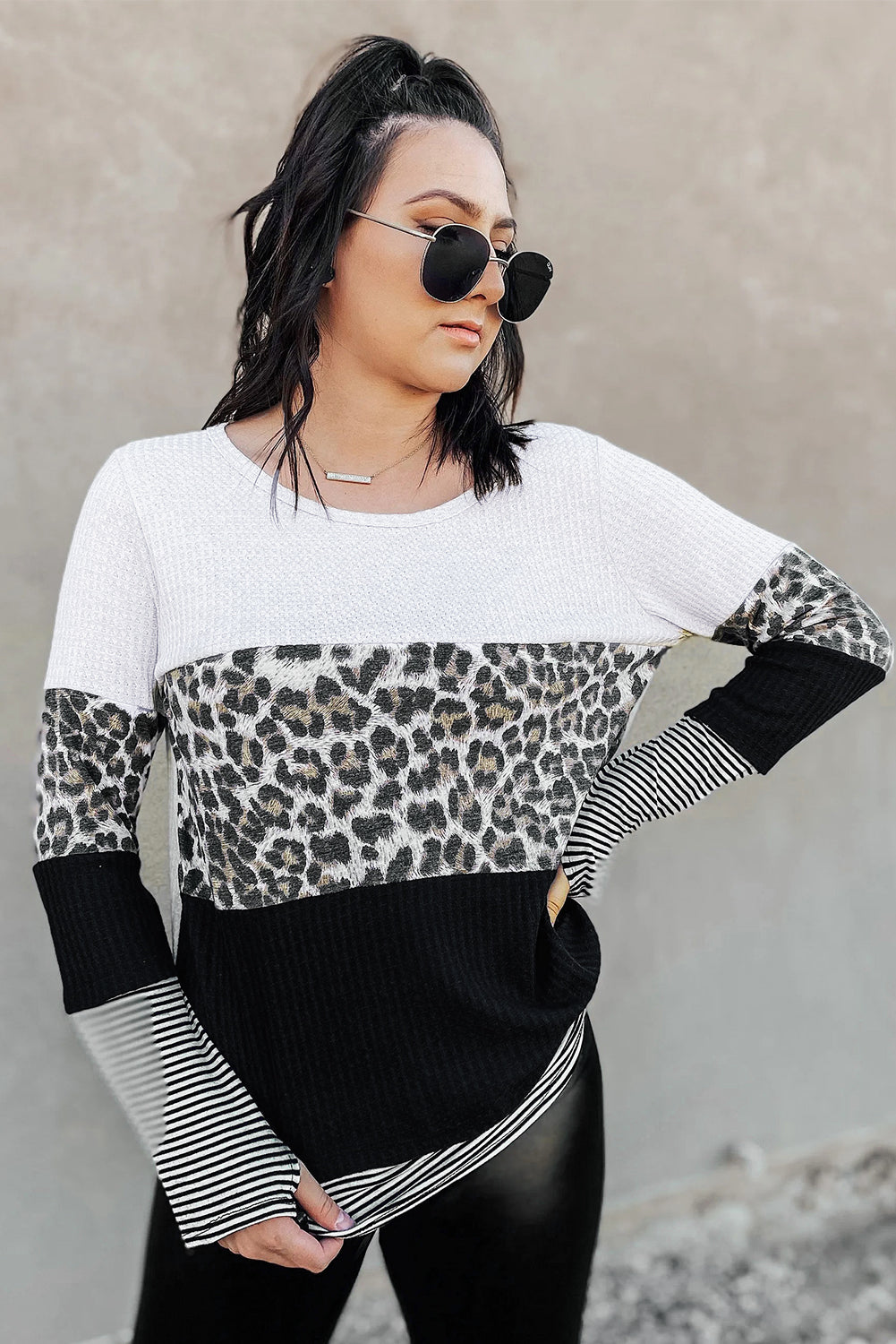 Top de manga larga con estampado de rayas y estampado de leopardo