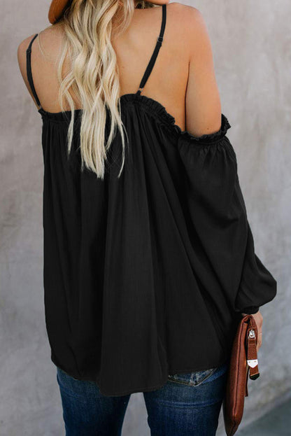 Top informal de manga larga con volantes y hombros descubiertos en color puro