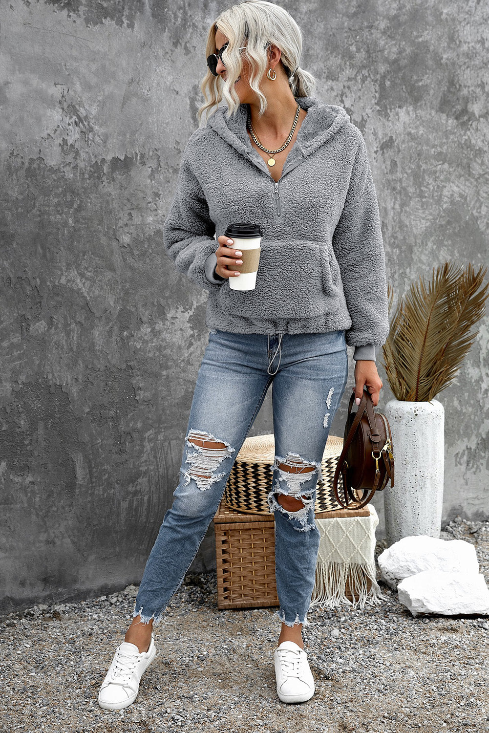 Sweat-shirt à capuche zippé 1/4 en sherpa avec kangourou