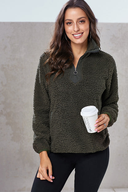 Sudadera de pelo con cremallera en el cuello