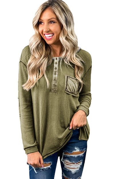 Haut boutonné à manches longues et patchs de coude gaufrés 