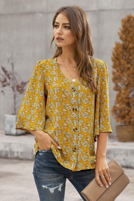 Blusa estampada con botones