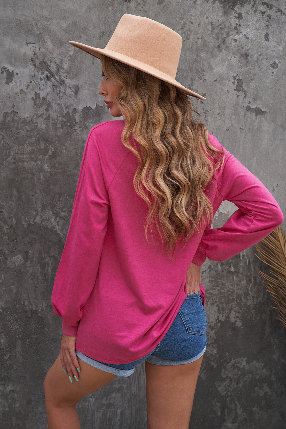 Sweat-shirt ras du cou uni coupe décontractée 