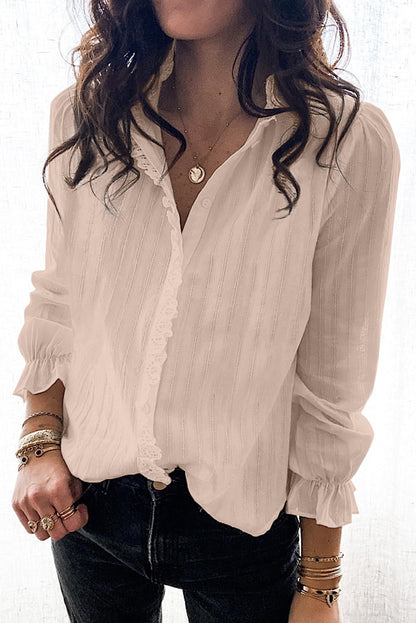 Camisa con volantes y mangas abullonadas