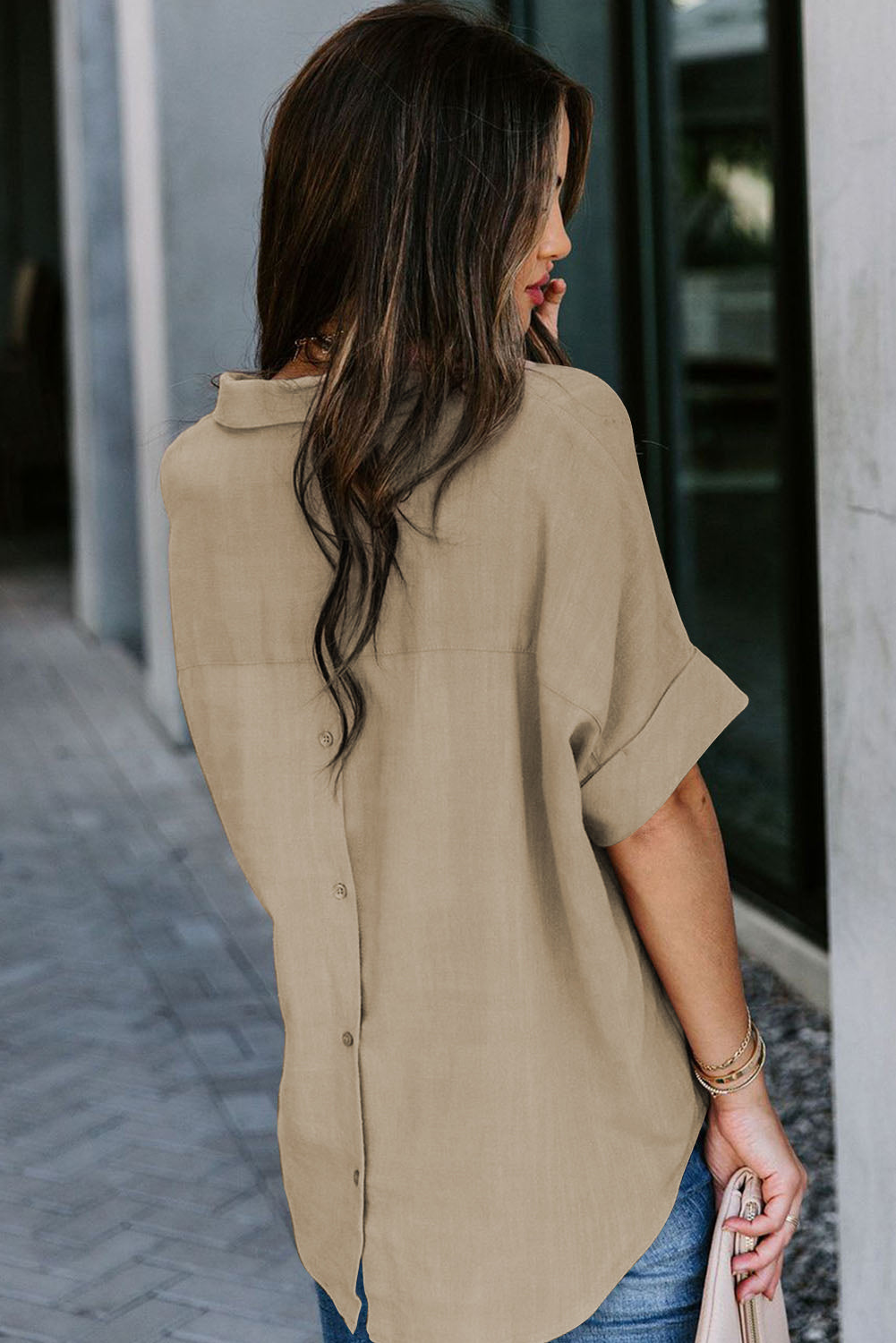 Camisa lisa con botones de manga corta