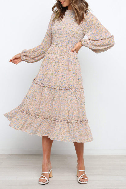 Robe fleurie à volants et manches lanternes 