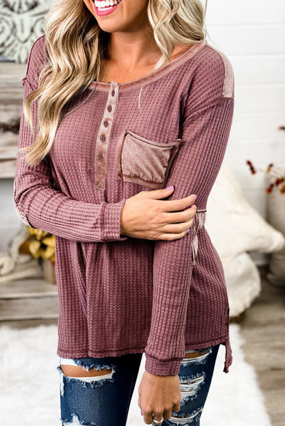 Haut boutonné à manches longues et patchs de coude gaufrés 