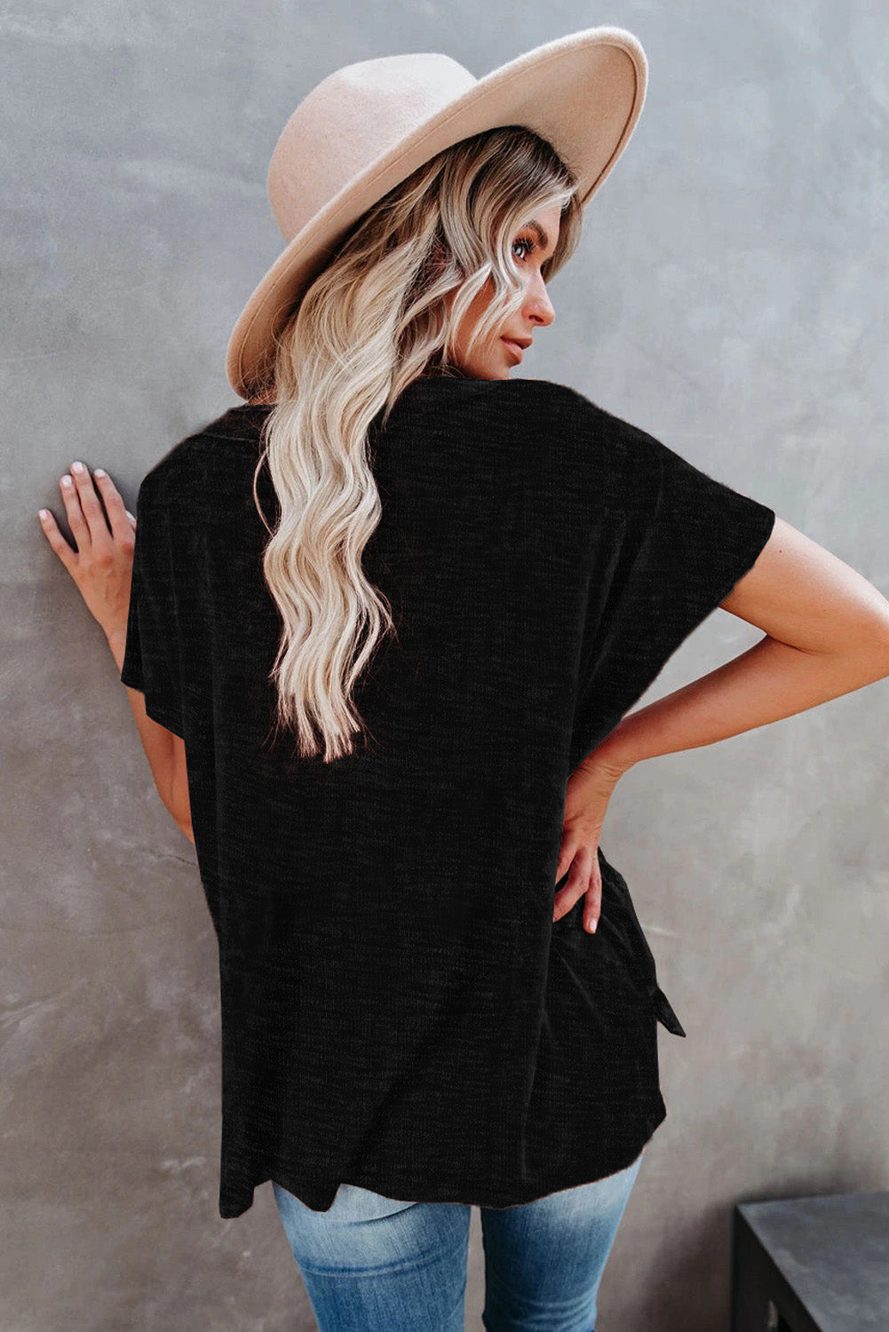 Haut oversize à manches courtes et col en V en mélange de coton délavé minéral 