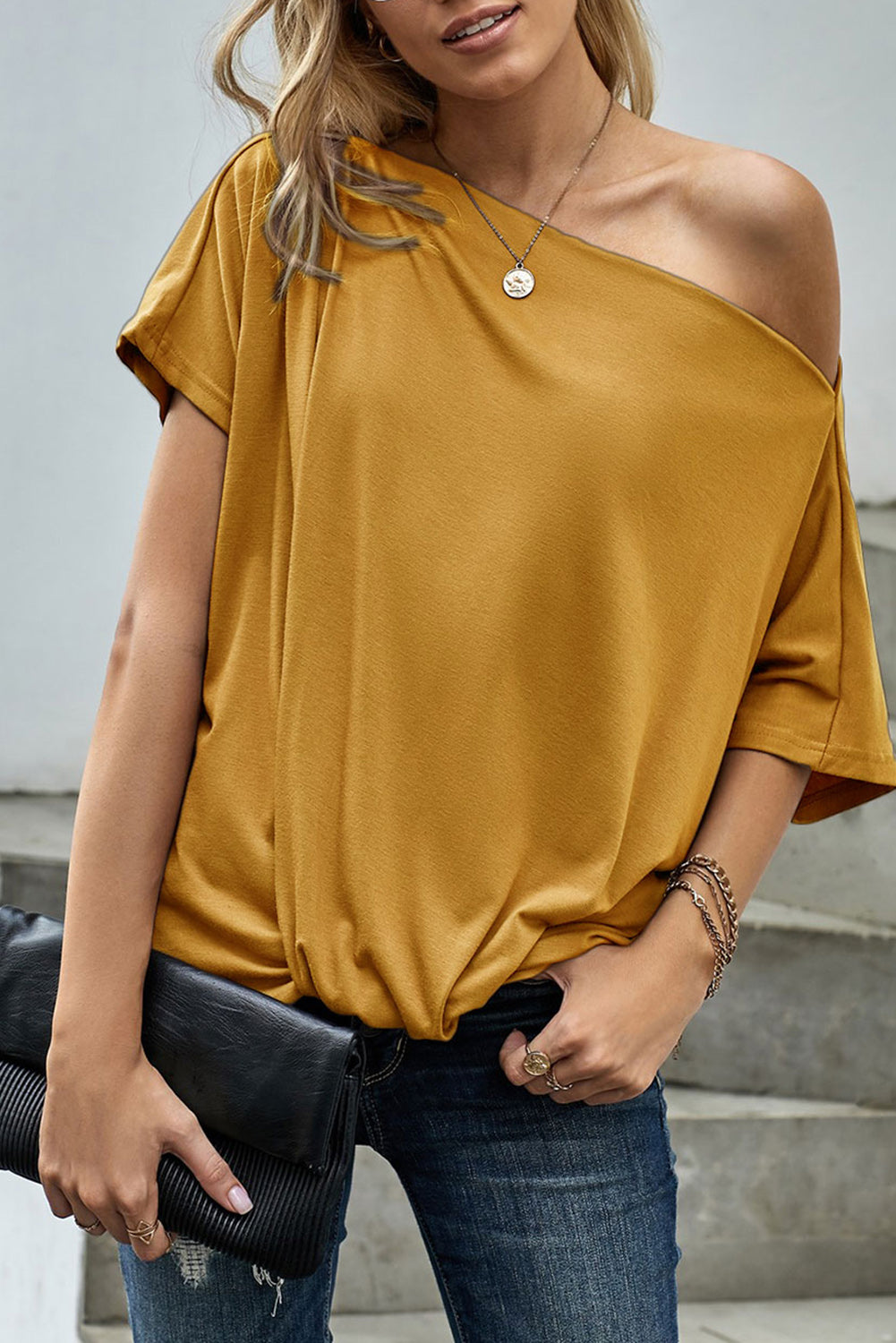 Haut ample décontracté à épaules dénudées et col bateau 