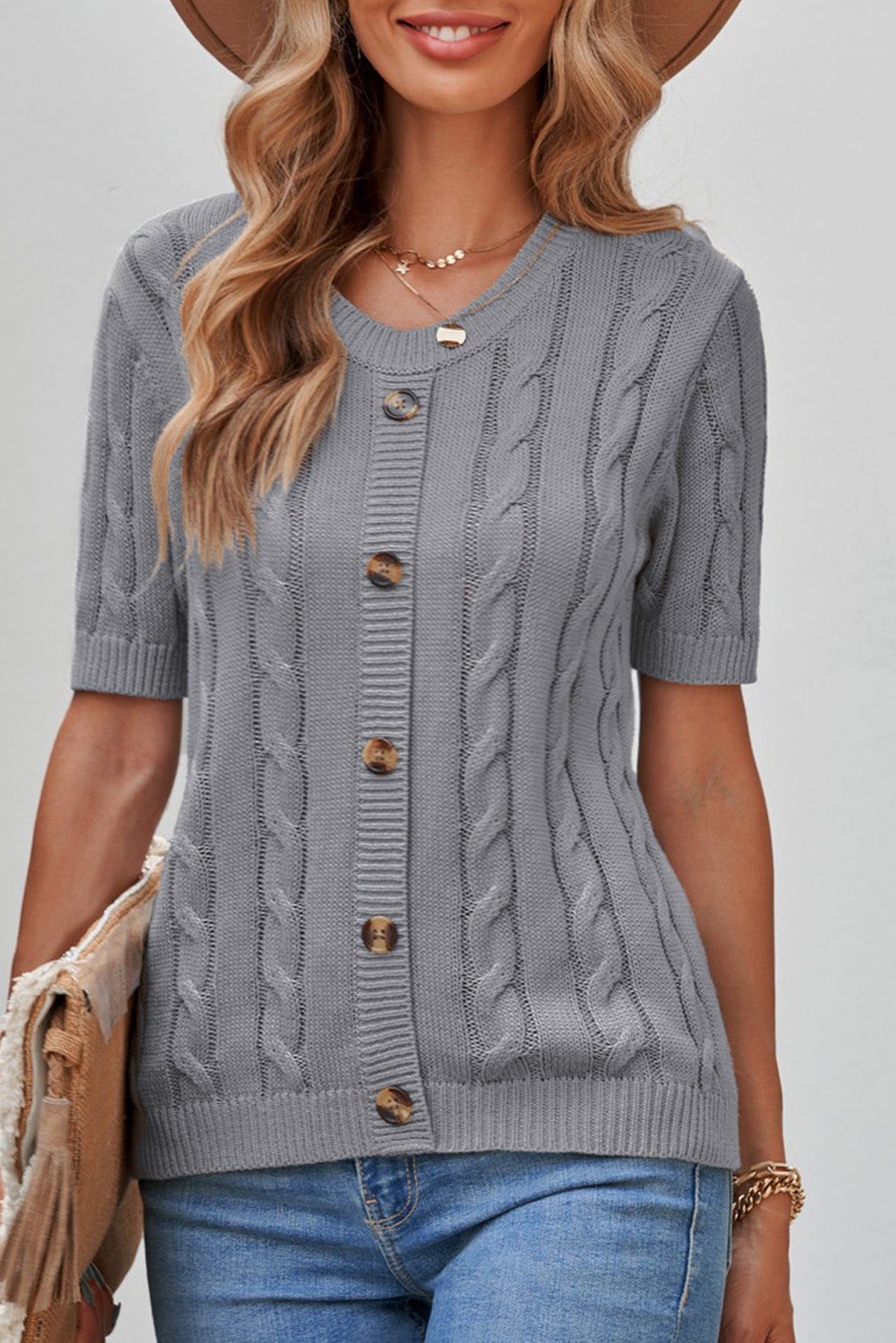 Top caqui de punto de ochos con botones y manga corta