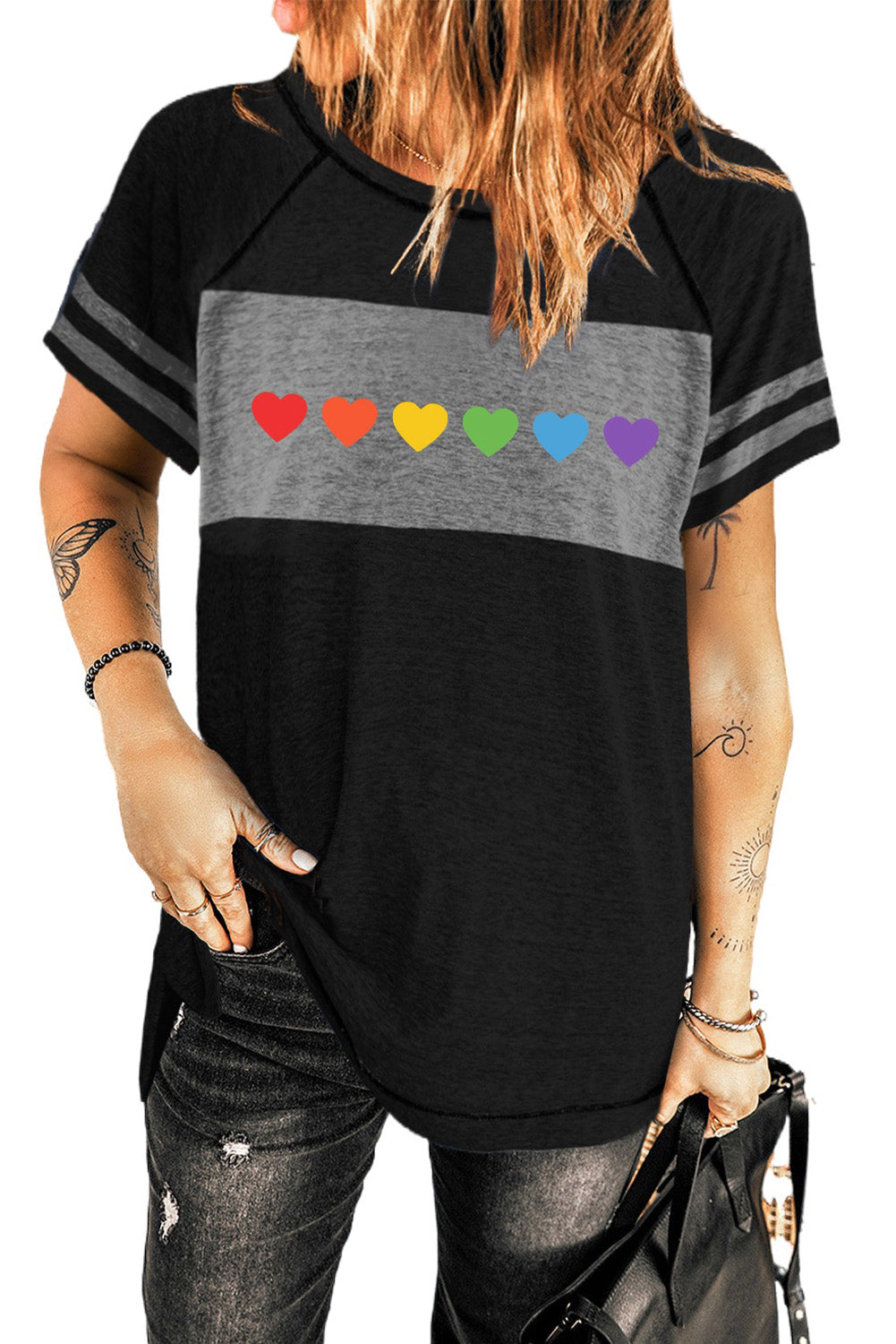 Camiseta con manga a rayas y bloques de color