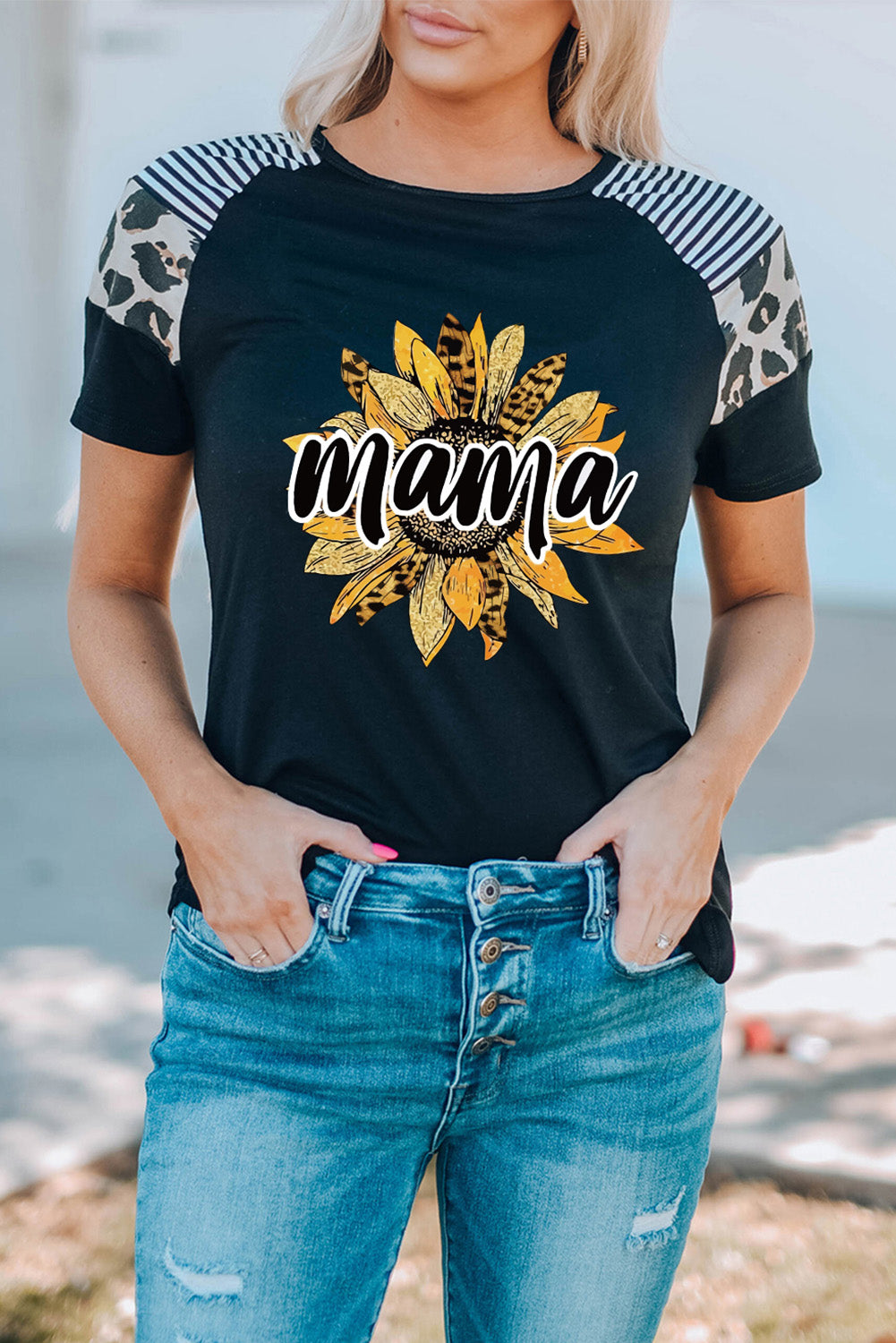 Camiseta de mujer de manga corta con estampado de leopardo a rayas