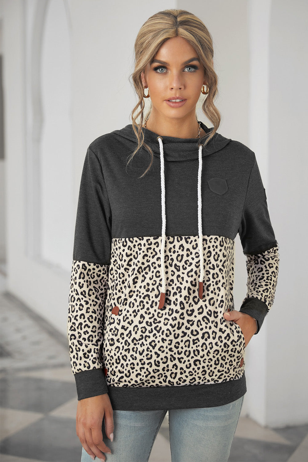 Sweat à capuche à col bénitier et cordon de serrage imprimé animal