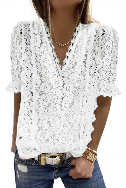 Top de manga corta con cuello en V y encaje