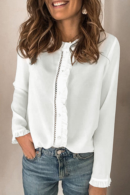 Chemise française boutonnée à encolure volantée