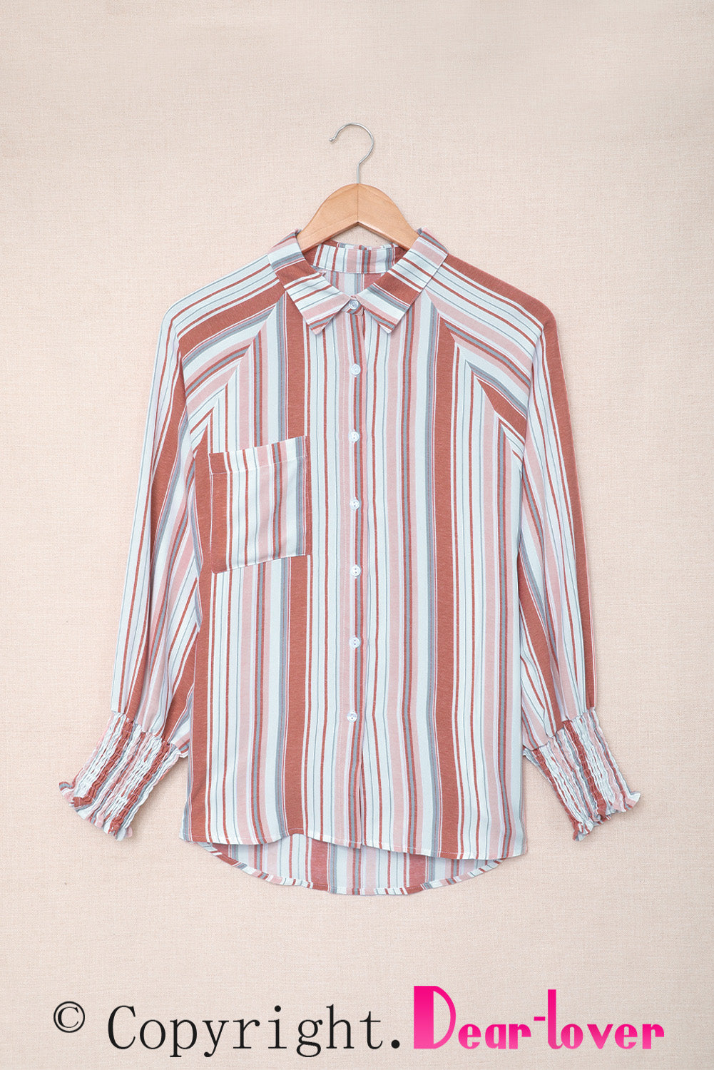 Chemise boutonnée rayée à poches et fentes 