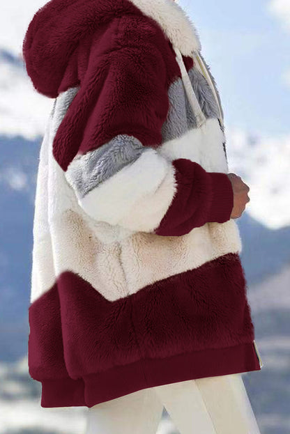 Abrigo sherpa con cremallera y bloques de color rojo vino con capucha 