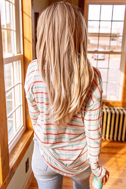 Camiseta de manga larga con cuello en V y estampado de rayas