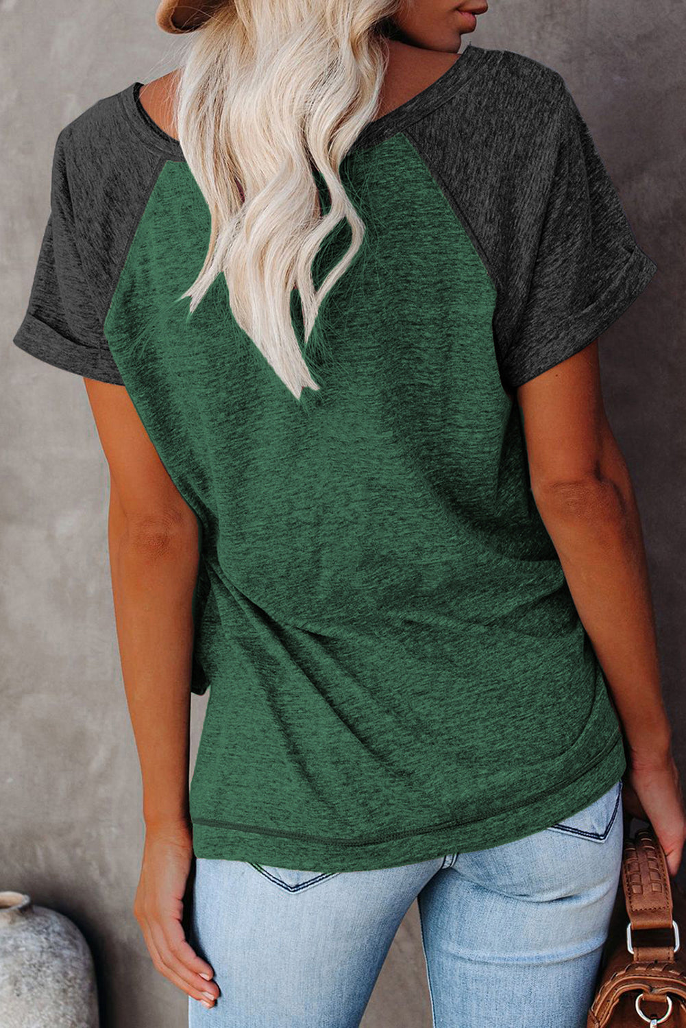 Camiseta con diseño de bloques de colores y patchwork de manga raglán