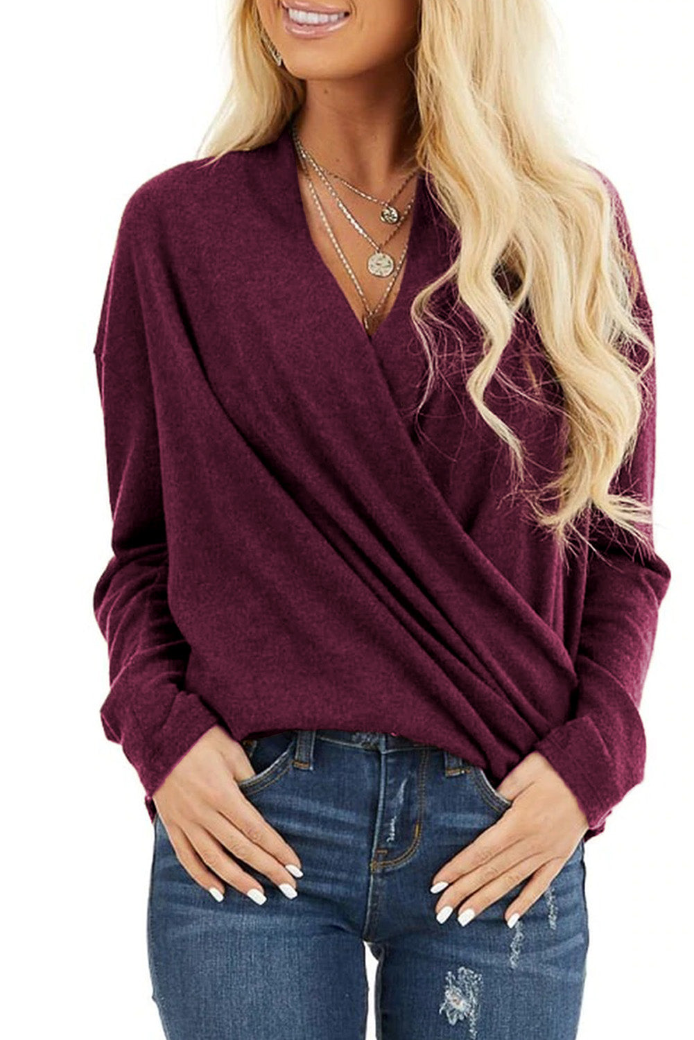 Haut à manches longues et col en V avec ourlet torsadé irrégulier