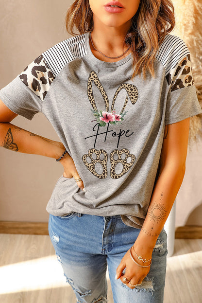 Camiseta de mujer de manga corta con estampado de leopardo a rayas